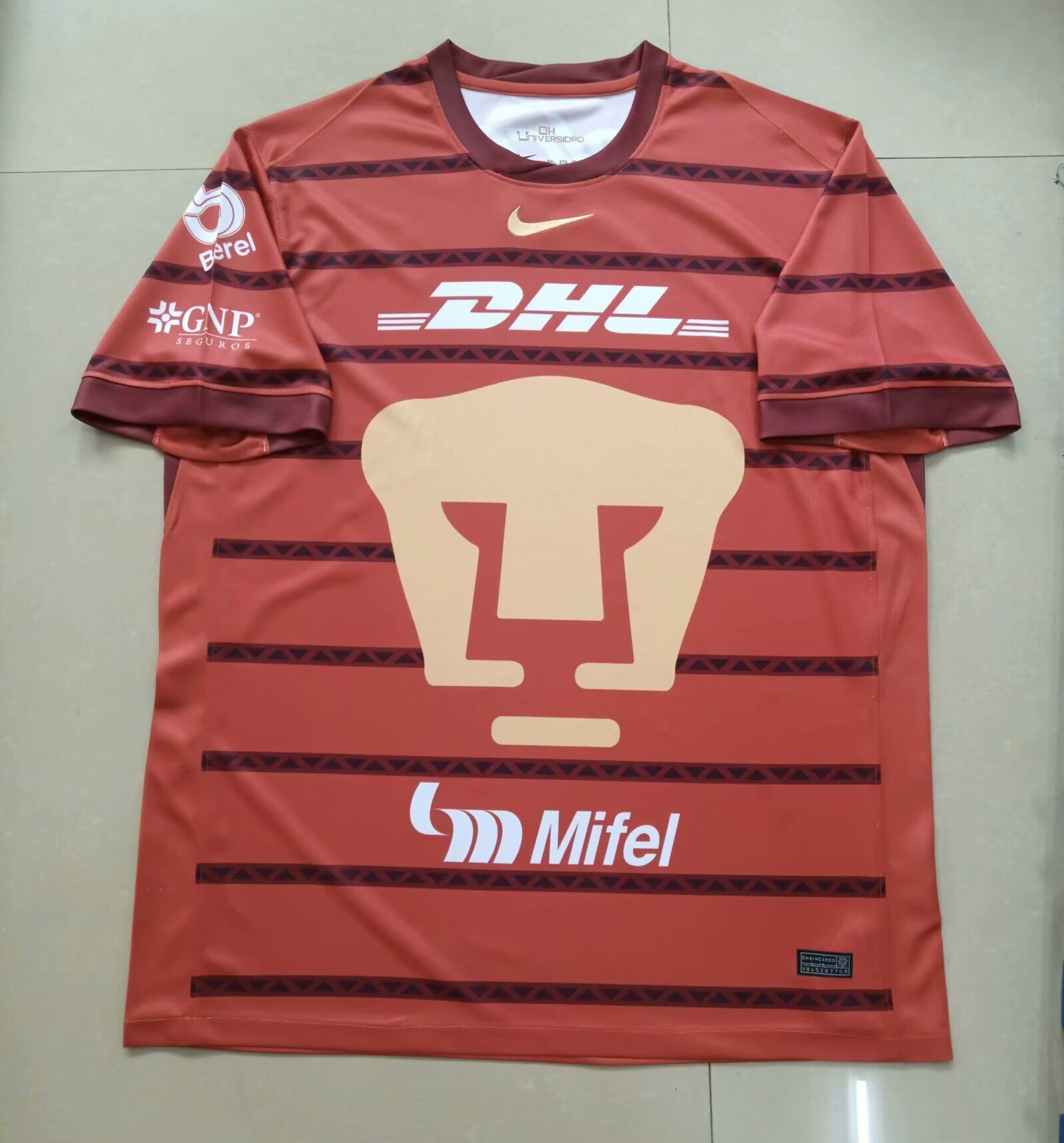 AAA Quality Pumas UNAM 24/25 GK Red Soccer Jersey